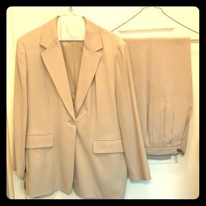 Nygard Petite Suit